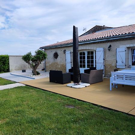 Jau-Dignac-et-Loirac Domaine Des Pres De Joussac - Protocole Sanitaire Strictヴィラ エクステリア 写真