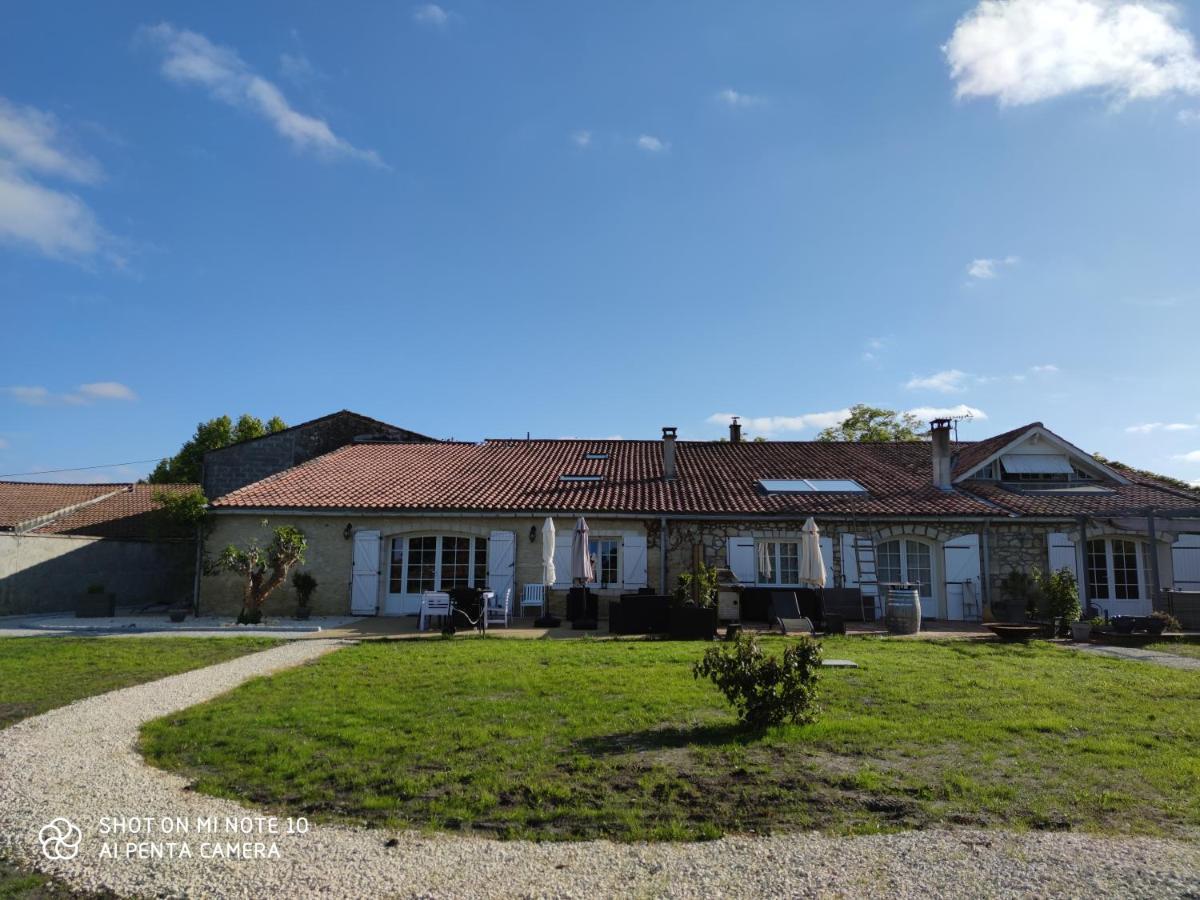 Jau-Dignac-et-Loirac Domaine Des Pres De Joussac - Protocole Sanitaire Strictヴィラ エクステリア 写真