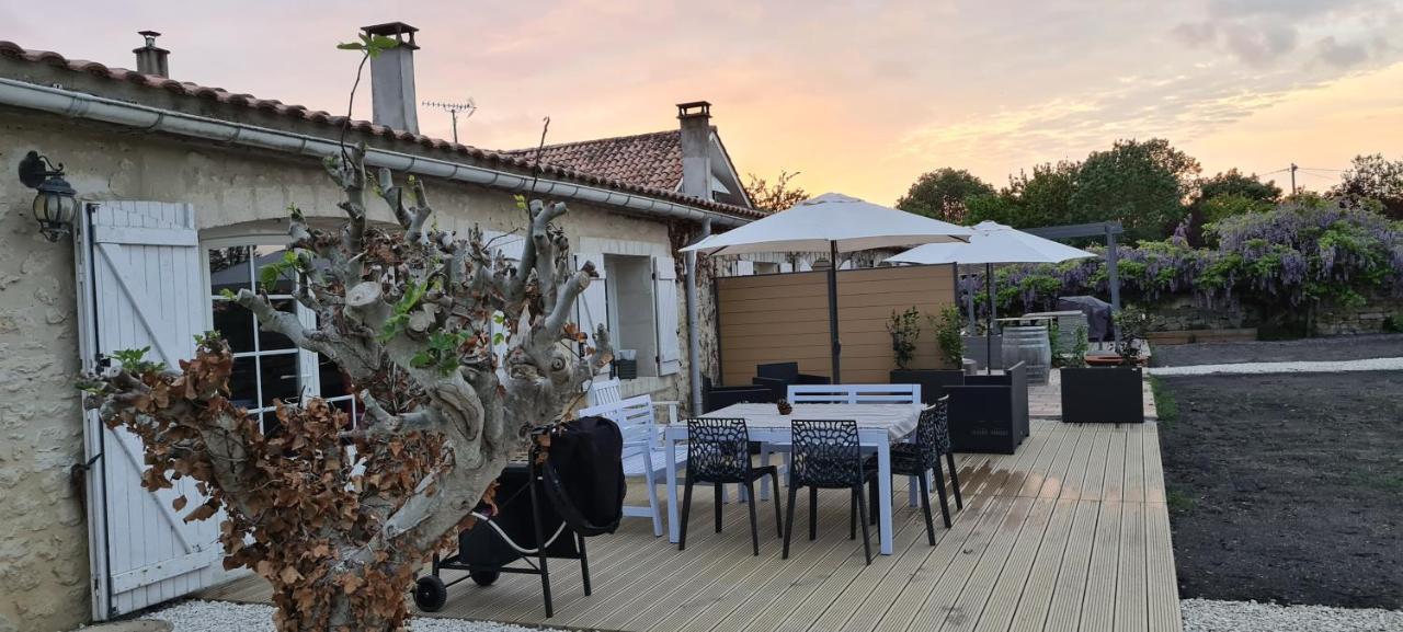 Jau-Dignac-et-Loirac Domaine Des Pres De Joussac - Protocole Sanitaire Strictヴィラ エクステリア 写真